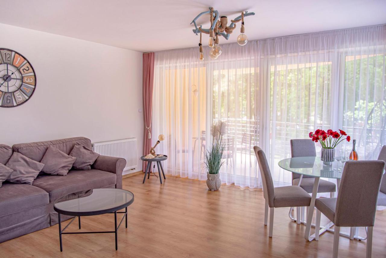 Apartamenty Kornel Pobierowo Exterior photo